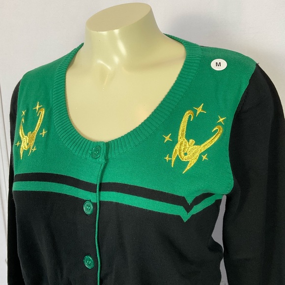 WeLoveFine x Marvel Loki Helmet Crop Sweater Green Black & Gold Medium New - Picture 2 of 3